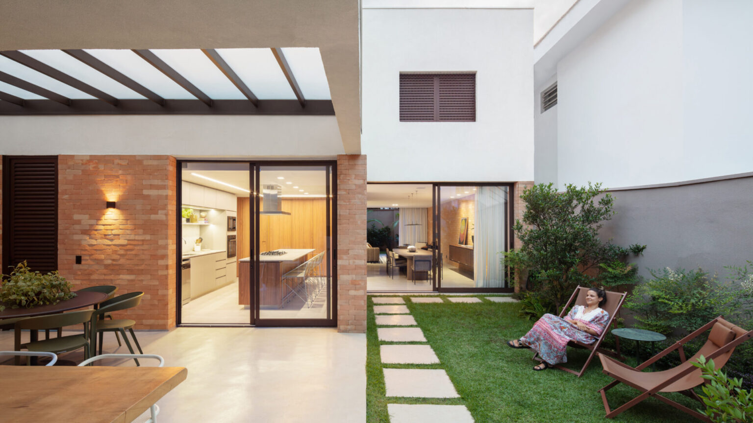 casa capitão
conrado ceravolo
são paulo/sp, 2023